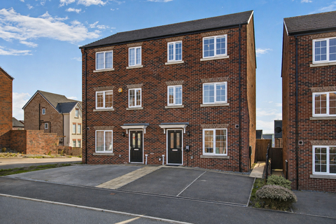 4 bed property, in Craig Hopson Avenue, £274,995
