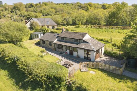 3 bed property, in The Moorwood, £595,000