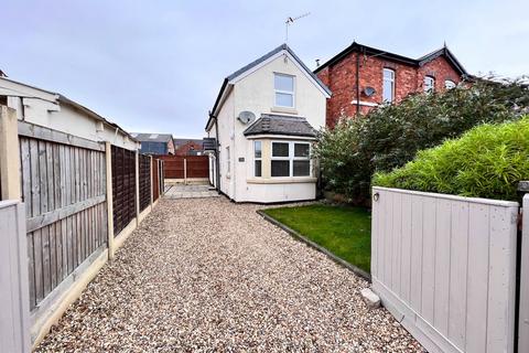 2 bed property, in Linaker Street, £200,000