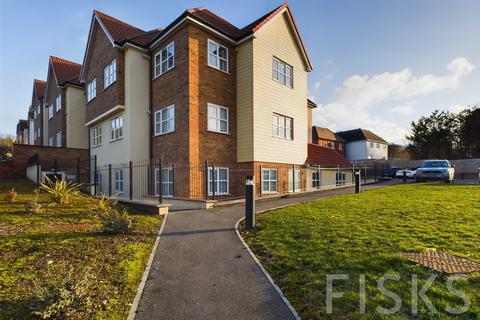 2 bed property, in London Road, £310,000