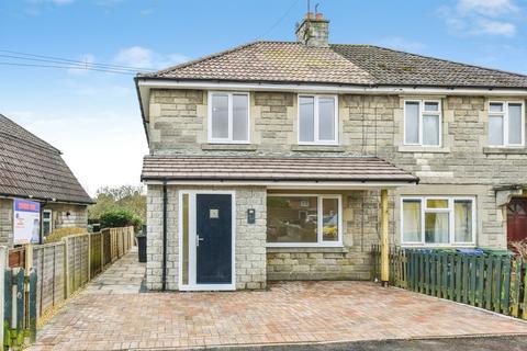 3 bed property, in Oaklands, £325,000