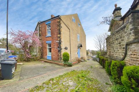 5 bed property, in Glossop Road, £375,000