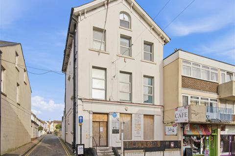 Land, in Broad Street, £425,000
