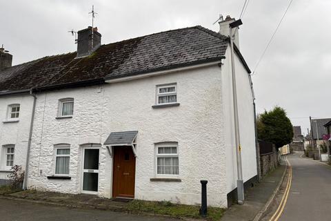 3 bed property, in Kensington Row, £145,000