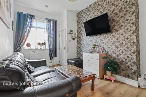 3 bed property, in Cotesheath Street, £105,000