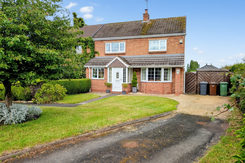 3 bed property, in Morton Road, £365,000