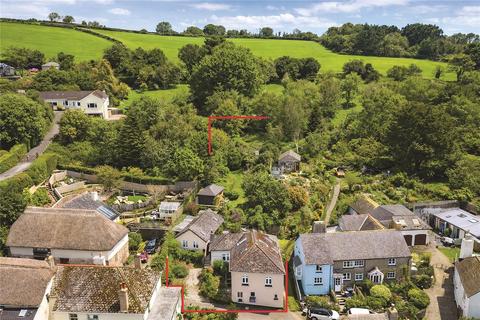 4 bed property, in Slapton, £650,000
