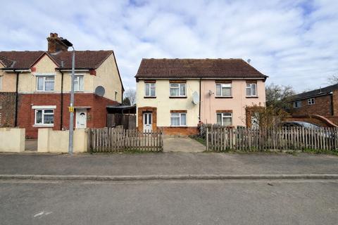 3 bed property, in Chester Road, £190,000