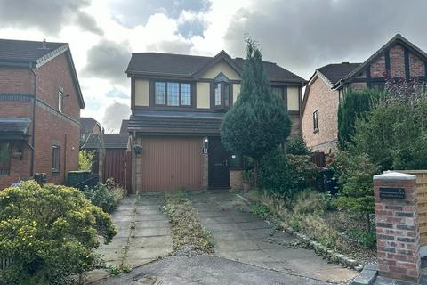 4 bed property, in Kingsmuir Avenue, £350,000