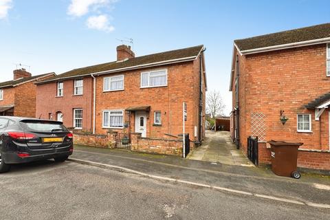 3 bed property, in Sandford Rd, £280,000