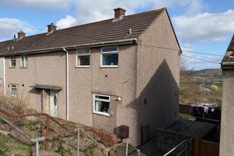 2 bed property, in Ross Avenue, £115,000