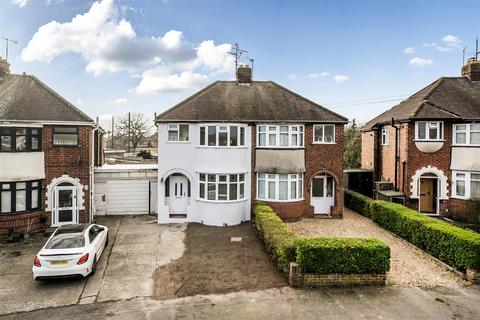 3 bed property, in 37 Sundorne Crescent, £237,500