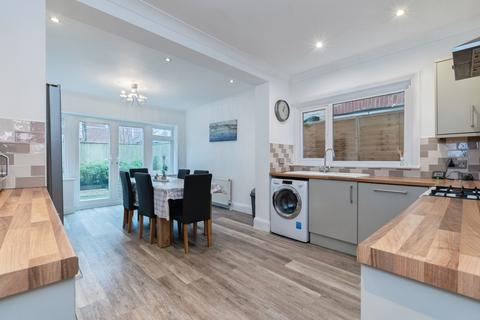 3 bed property, in Wilson Road, £350,000