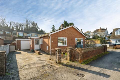 3 bed property, in Lakeview Terrace, £270,000