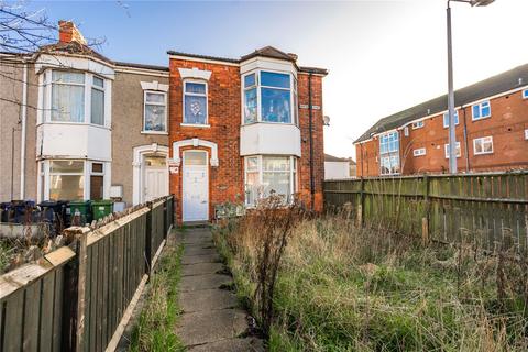 2 bed property, in Hainton Avenue, £40,000