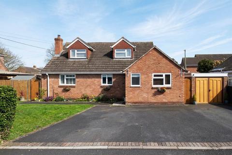 3 bed property, in Belle Bank Avenue, £540,000
