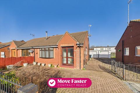 2 bed property, in Foredyke Avenue, £140,000