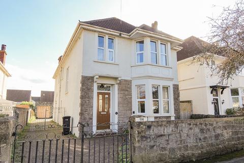 4 bed property, in Quantock Road, £425,000