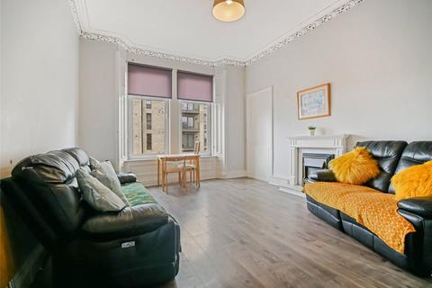 2 bed property, in Duke Street, £145,000