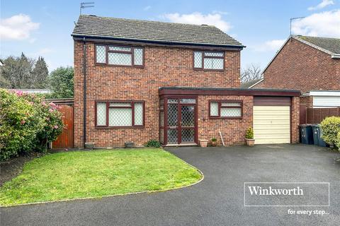 4 bed property, in Monkton Close, £500,000