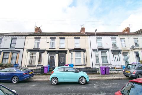 3 bed property, in Ferndale Road, £200,000