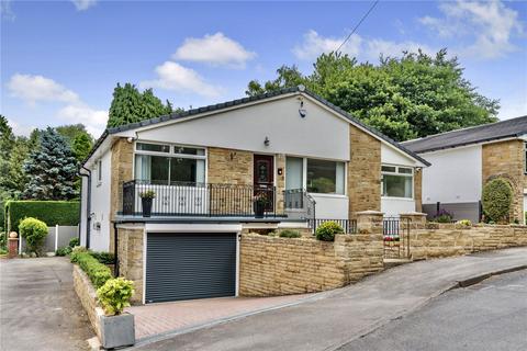 4 bed property, in Larchwood, £650,000