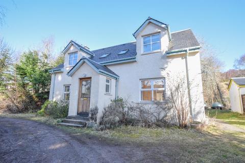3 bed property, in New House & Broomhill Cottage, £393,000