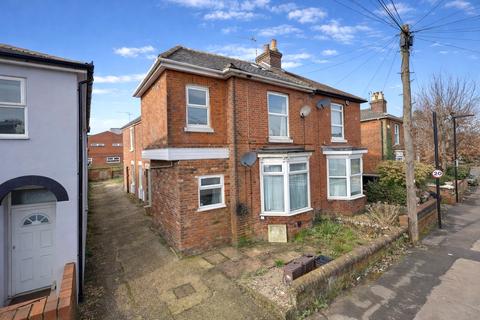 1 bed property, in Southampton, £130,000