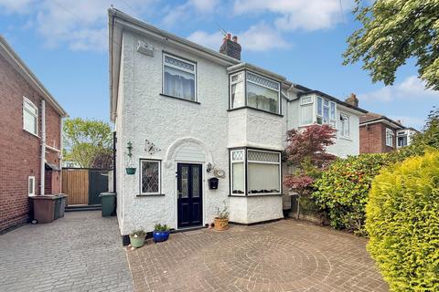 4 bed property, in St David Road, £265,000
