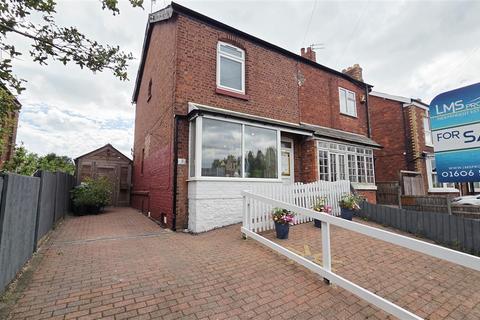 3 bed property, in Chester Road, £295,000