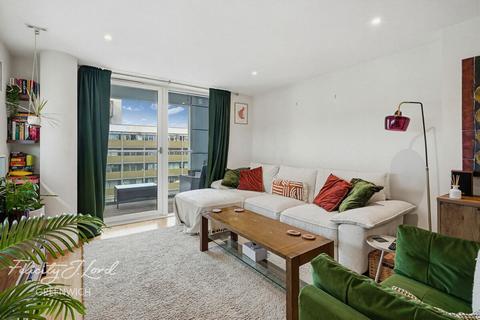 1 bed property, in Merryweather Place, £325,000