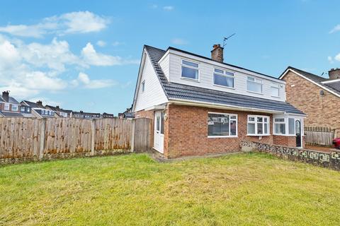 3 bed property, in Severn Drive, £190,000