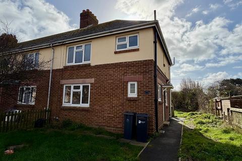 2 bed property, in Weymouth DT4, £180,000