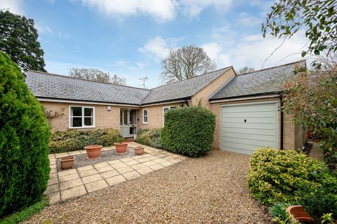 3 bed property, in Rosamundi, £425,000