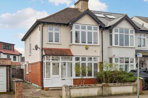 3 bed property, in Somerset Avenue, £950,000