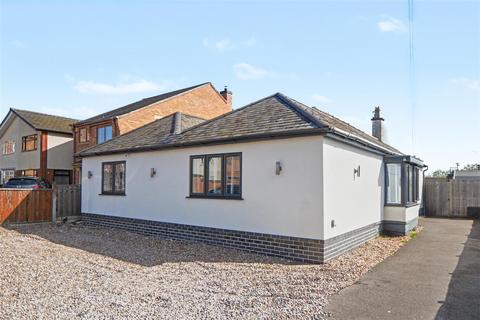 3 bed property, in Richmond Avenue, £395,000