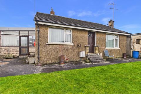 2 bed property, in 2 Hall Garth Gardens, £295,000