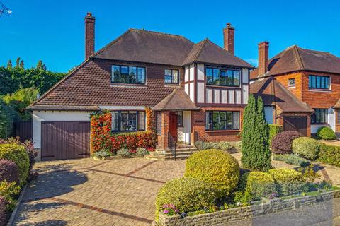 3 bed property, in Daleside Gardens, £1,500,000