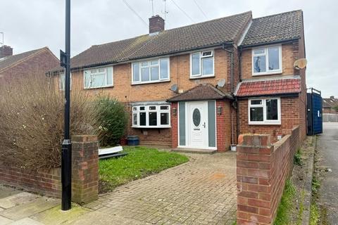 7 bed property, in Page Road, £700,000
