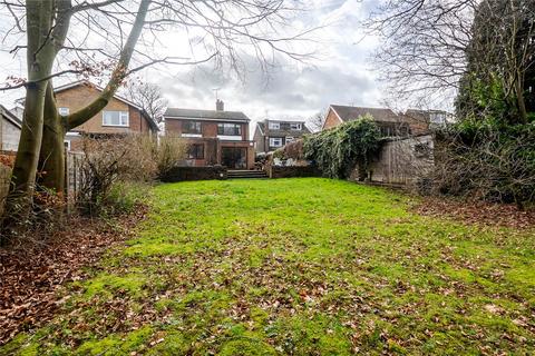4 bed property, in Common Road, £625,000