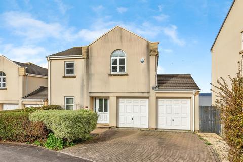 4 bed property, in Charlcombe Rise, £750,000