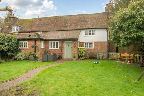 4 bed property, in The Walk, £725,000