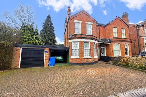 4 bed property, in Scalpcliffe Road, £349,000