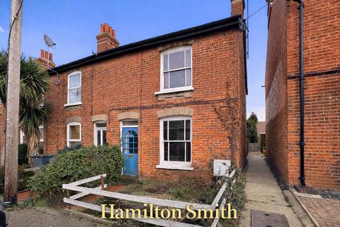 3 bed property, in Central Road, £148,000