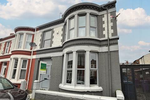 4 bed property, in Hereford Road, £325,000