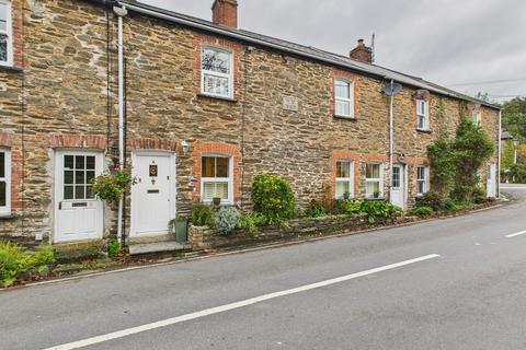 4 bed property, in Hessenford PL11, £465,000