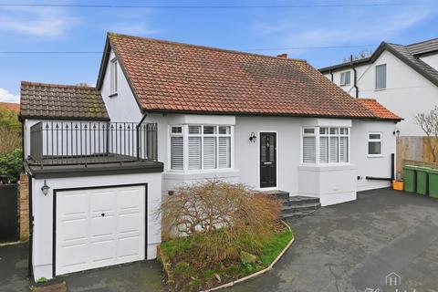4 bed property, in Grosvenor Road, £700,000