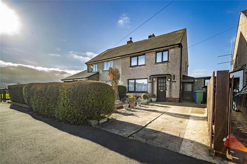 3 bed property, in Philip Drive, £150,000