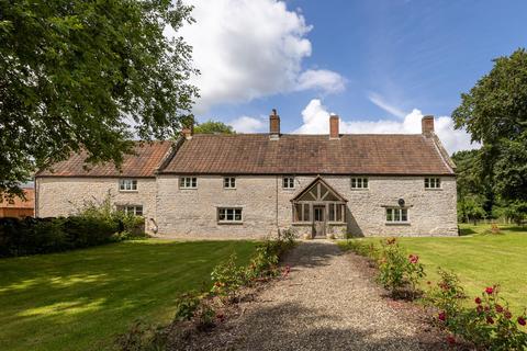 5 bed property, in Muchelney Road, £2,850,000