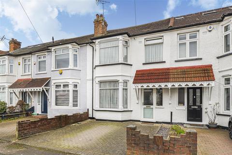 3 bed property, in Middleton Avenue, £550,000
